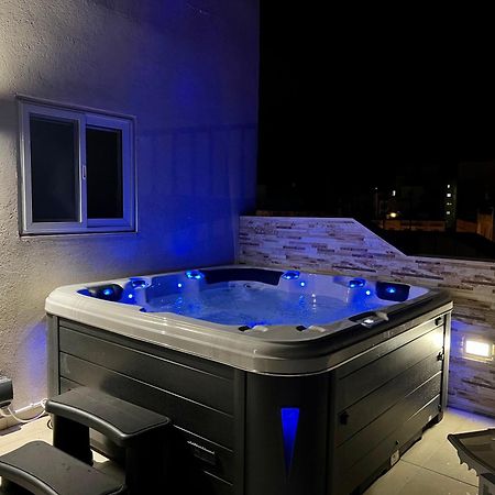 Poseidon Court Penthouse Superior Daire St. Paul's Bay Dış mekan fotoğraf