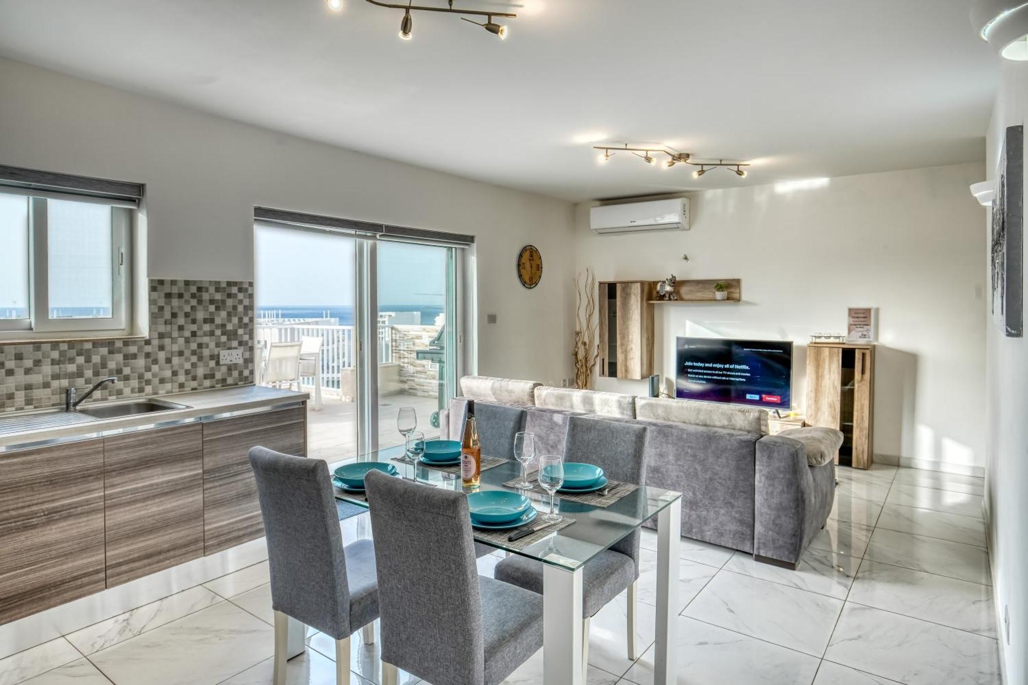Poseidon Court Penthouse Superior Daire St. Paul's Bay Dış mekan fotoğraf
