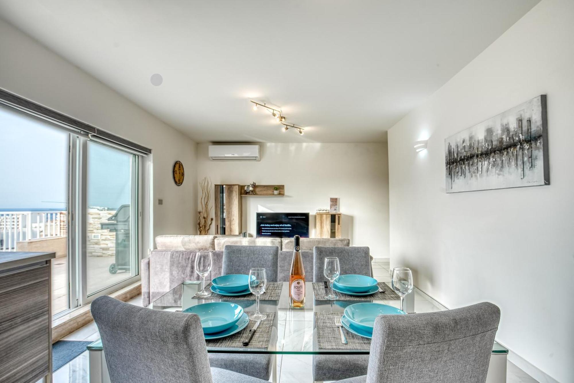 Poseidon Court Penthouse Superior Daire St. Paul's Bay Dış mekan fotoğraf