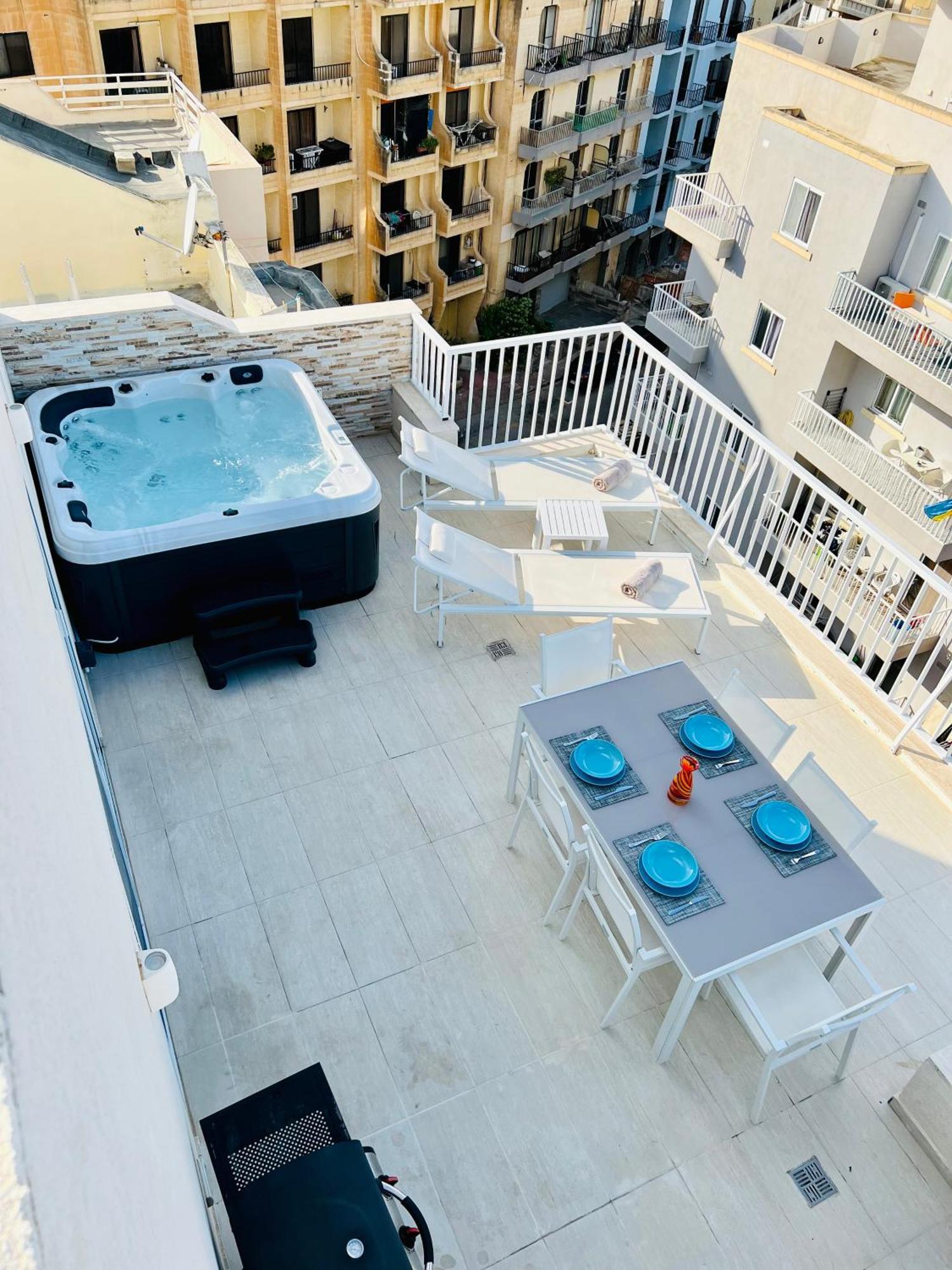 Poseidon Court Penthouse Superior Daire St. Paul's Bay Dış mekan fotoğraf